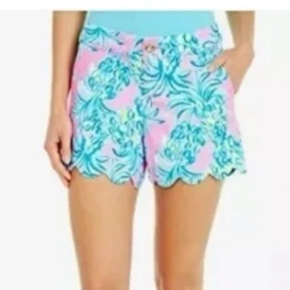 Lilly Pulitzer Pants - Lilly Pulitzer Buttercup Scallop Hem Shorts Pink Blue Pineapple Print 10 NEW